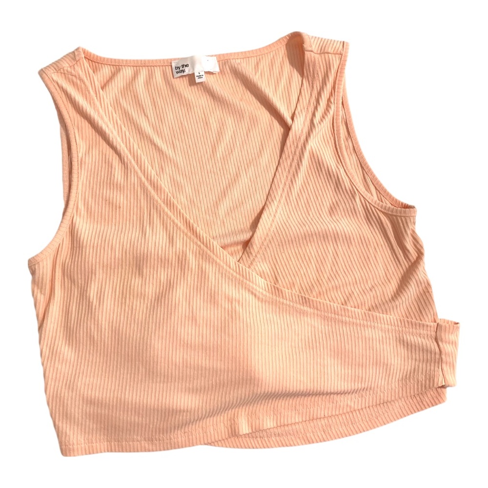 Revolve x By The Way. Top Ribbed Peach Sleeveless Cropped Wrap Top Size Large